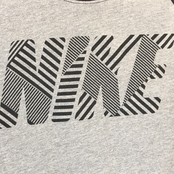 Girls Nike baseball tee - Picture 2 of 6